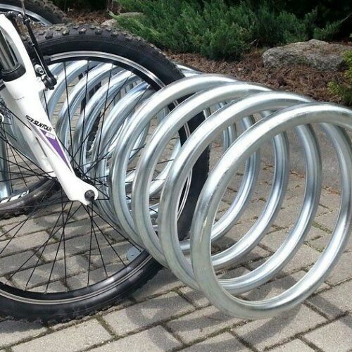 Fietsenrek model Virio 12 Dit design fietsenrek is 2-zijdig te gebruiken en ideaal voor stadspleinen en parken.
